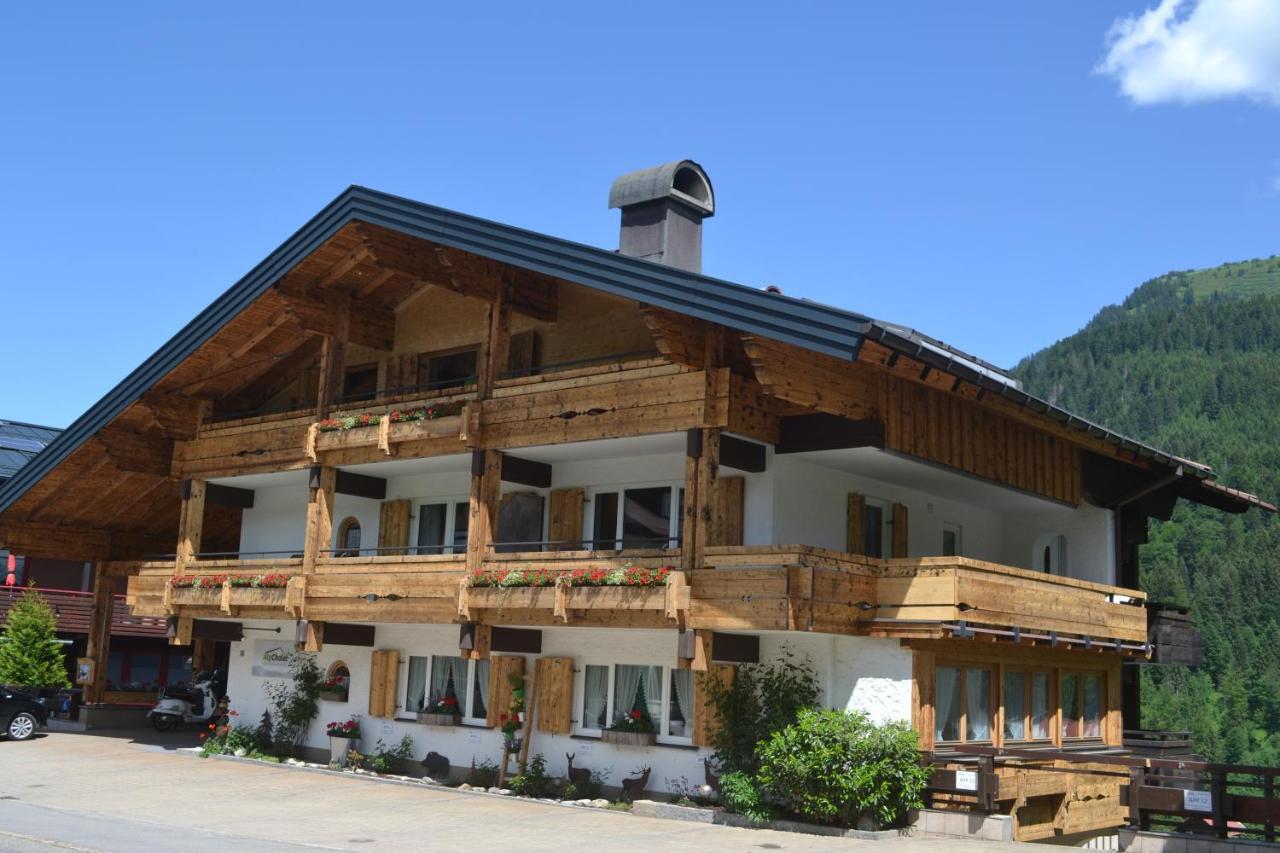 Alp-chalet Aparthotel Hirschegg (Vorarlberg)
