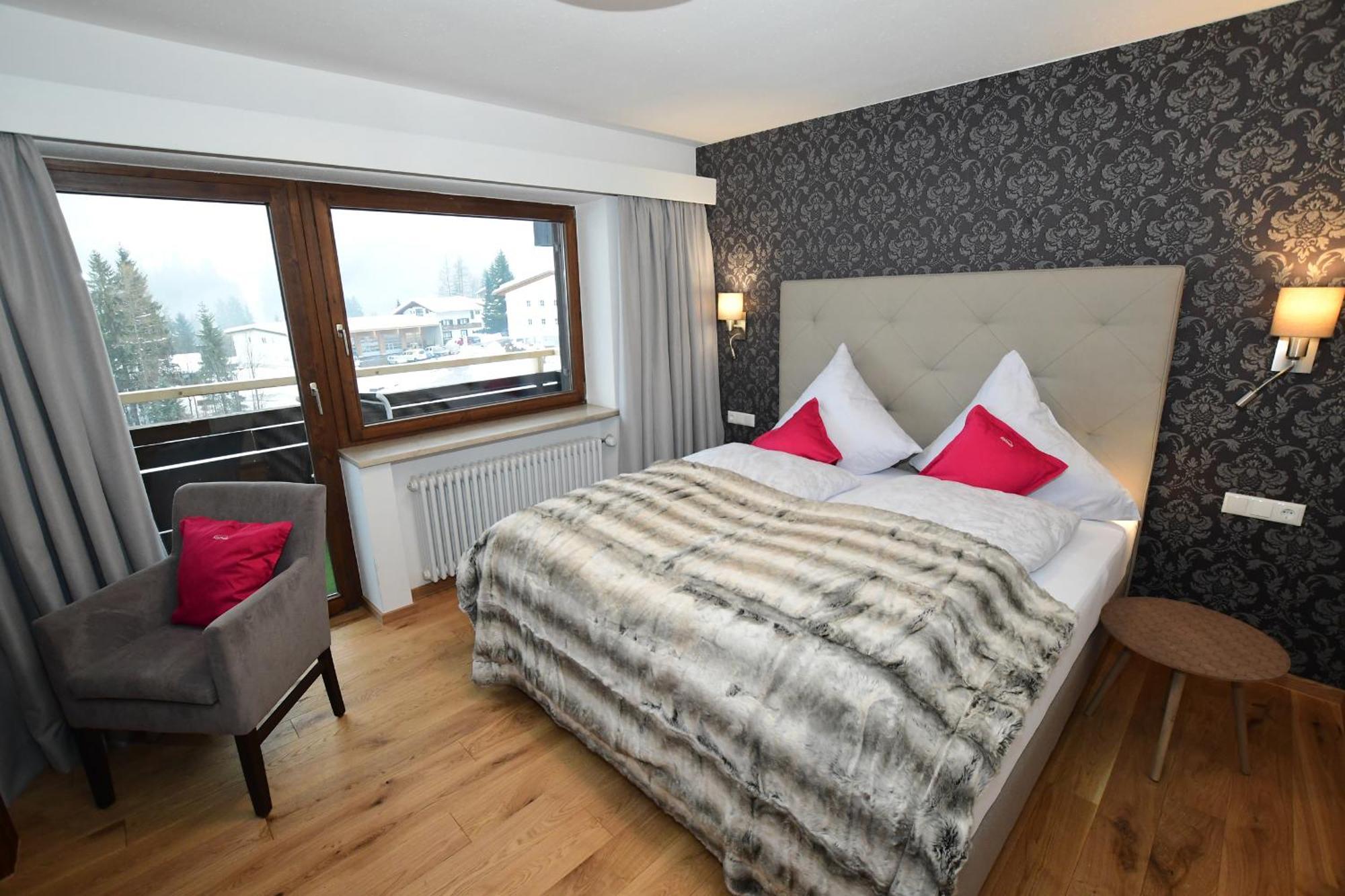 Alp-chalet Aparthotel 3*