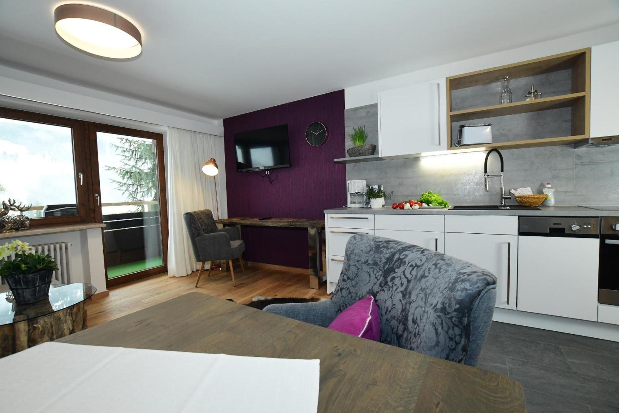 Alp-chalet Aparthotel Hirschegg (Vorarlberg)